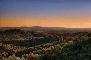 564 Peninsula, Irvine, CA 92602 - Photo 2