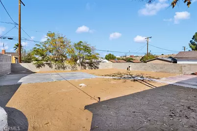 16774 Joshua, Victorville, CA 92395 - Photo 34