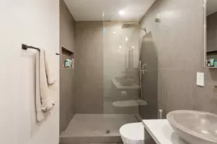 8130 Gould, Los Angeles, CA 90046 - Photo 18