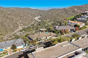 1289 Skyline Dr, Laguna Beach, CA 92651 - Photo 72