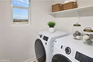 16583 Bottlebrush Ln, Fontana, CA 92336 - Photo 6