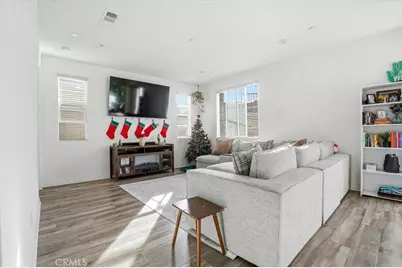 556 Enzo Street, Lake Elsinore, CA 92530 - Photo 6