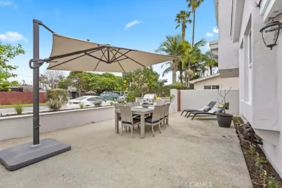 1938 Westminster, Costa Mesa, CA 92627 - Photo 2