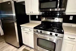 80 Huntington Street, Huntington Beach, CA 92646 - Photo 6