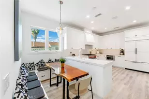 417 E Bay, Newport Beach, CA 92661 - Photo 26