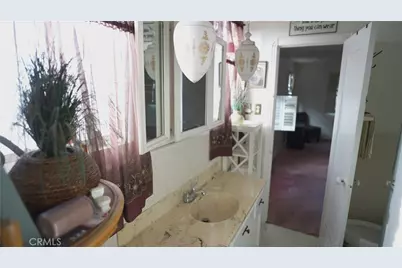 214 E 92nd, Los Angeles, CA 90003 - Photo 8