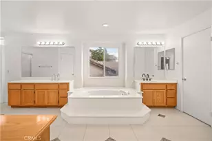 27924 De La Valle Dr, Moreno Valley, CA 92555 - Photo 10