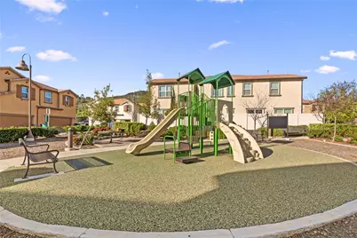 27448 Clarise Ln, Murrieta, CA 92562 - Photo 24