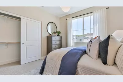 27329 Shore Pine Place, Valencia, CA 91381 - Photo 18