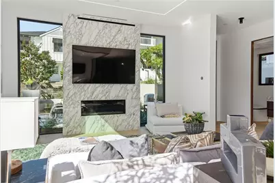 400 Heliotrope, Corona del Mar, CA 92625 - Photo 6