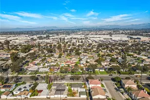 2100 W Valencia Dr, Fullerton, CA 92833 - Photo 44