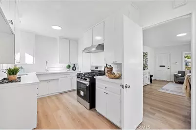 2100 W Valencia Drive, Fullerton, CA 92833 - Photo 8