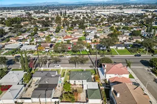 2100 W Valencia Dr, Fullerton, CA 92833 - Photo 36