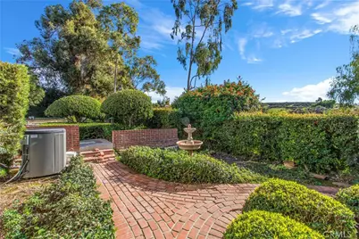 745 W Sunset Drive, Redlands, CA 92373 - Photo 8