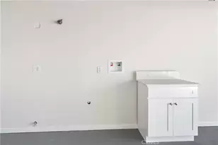 727 N Burney St, Rialto, CA 92376 - Photo 38