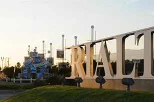 727 N Burney St, Rialto, CA 92376 - Photo 40