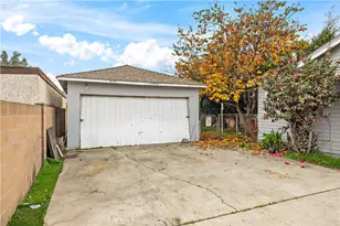 9458 Beverly, Bellflower, CA 90706 - Photo 22