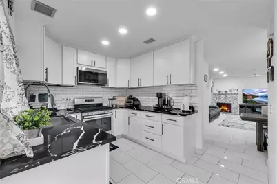 15970 Hyde Court, Fountain Valley, CA 92708 - Photo 8