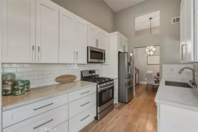 7402 Yellowtail Drive #202, Huntington Beach, CA 92648 - Photo 6