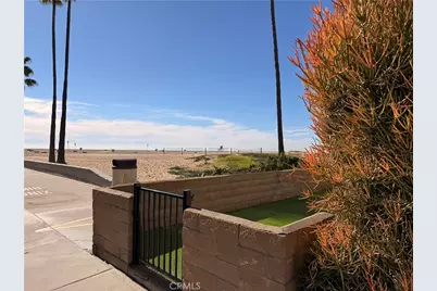 418 #A E Oceanfront, Newport Beach, CA 92661 - Photo 4