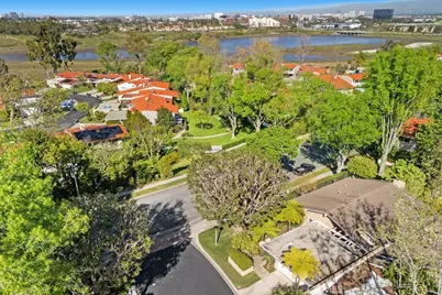2701 Vista Umbrosa, Newport Beach, CA 92660 - Photo 24