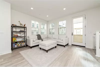 10502 Triple Crown, Cypress, CA 90720 - Photo 18