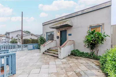 1025 W 12th, San Pedro, CA 90731 - Photo 2