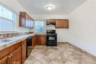 1025 W 12th, San Pedro, CA 90731 - Photo 14