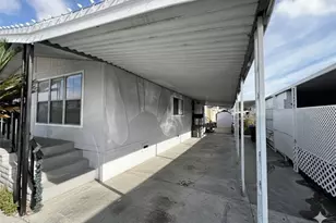 125 S De Soto Ln, Tustin, CA 92780 - Photo 2