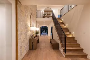 208 Via Palermo, Newport Beach, CA 92663 - Photo 2