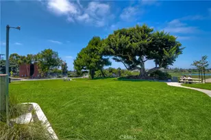 543 Laguna Dr, Carlsbad, CA 92008 - Photo 32