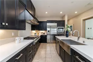 158 Scale, Irvine, CA 92618 - Photo 6