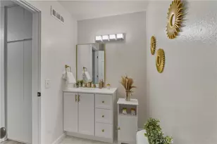 112 Espanas, Escondido, CA 92026 - Photo 14