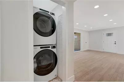 209 13th Street #D, Huntington Beach, CA 92648 - Photo 28