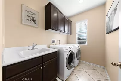 13540 E Creek Court, Eastvale, CA 92880 - Photo 48