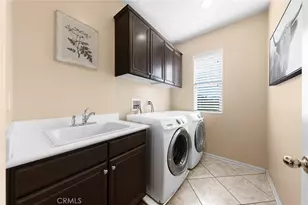 13540 E Creek Ct, Eastvale, CA 92880 - Photo 48