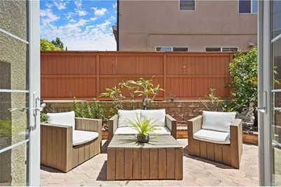 9022 S Calvin Way, Inglewood, CA 90305 - Photo 10