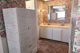 19251 Brookhurst, Huntington Beach, CA 92646 - Photo 22