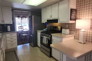 19251 Brookhurst, Huntington Beach, CA 92646 - Photo 12