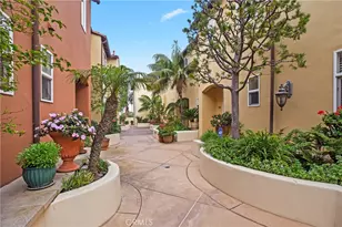 308 5th St, Huntington Beach, CA 92648 - Photo 1