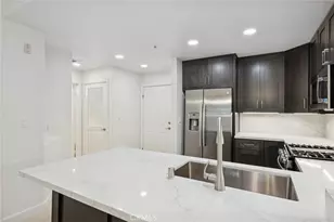 2202 Watermarke, Irvine, CA 92612 - Photo 6