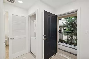 2202 Watermarke, Irvine, CA 92612 - Photo 4