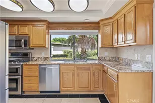 3 Palos, Irvine, CA 92612 - Photo 4