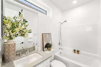 779 Benchmark, Irvine, CA 92618 - Photo 26