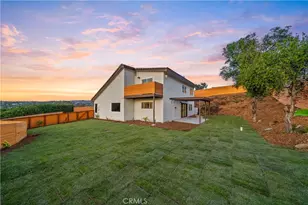 100 S Saddleback, Anaheim, CA 92808 - Photo 2