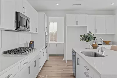 4810 Swallowtail Drive, Fontana, CA 92336 - Photo 8