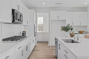 4810 Swallowtail Dr, Fontana, CA 92336 - Photo 8