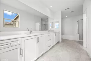 4810 Swallowtail Dr, Fontana, CA 92336 - Photo 14