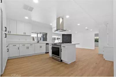 11730 Whittier Boulevard #55, Whittier, CA 90601 - Photo 10