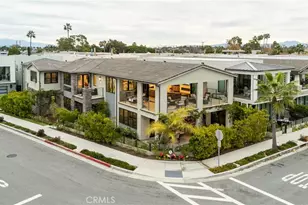 10 Ocean Pl, Seal Beach, CA 90740 - Photo 2